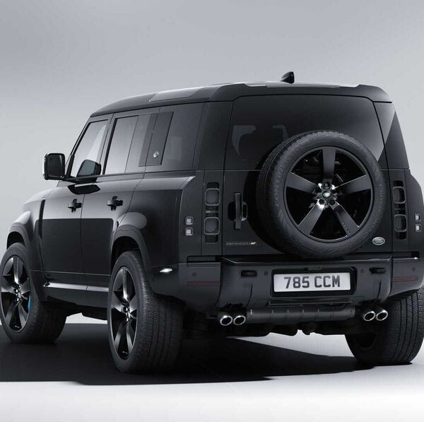 Land Rover Defender V8 Bond Edition – für die Bösewichte
